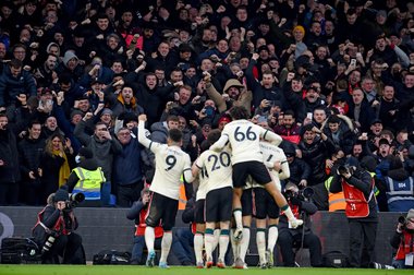 Premier League: Victorie pentru Liverpool, remize pentru Arsenal şi Leicester
