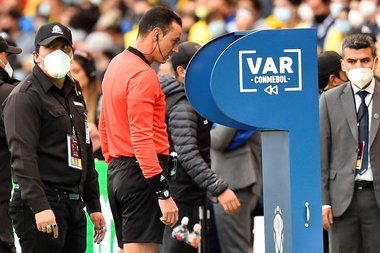 Brazilia şi Ecuador au remizat, scor 1-1, în preliminariile CM-2022, zona AmSud. Meciul, marcat de decizii anulate de VAR