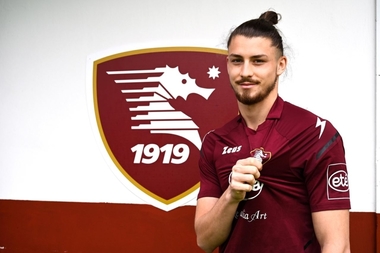 Radu Drăguşin, noul jucător al echipei Salernitana