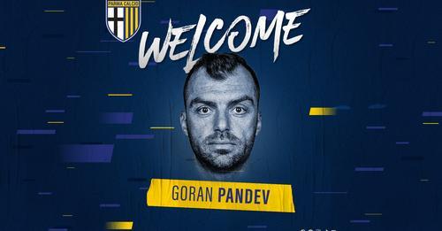 Parma l-a dat pe Mihăilă şi l-a luat pe Pandev. La 38 de ani, macedoneanul va fi coechipier cu Dennis Man