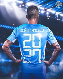 Joao Cancelo şi-a prelungit contractul cu Manchester City