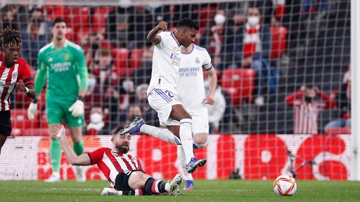 Real Madrid a fost eliminată de Athletic Bilbao în sferturile Cupei Spaniei. Autocarul madrilenilor, ţinta obiectelor aruncate de fanii adverşi la sosirea la stadion - VIDEO