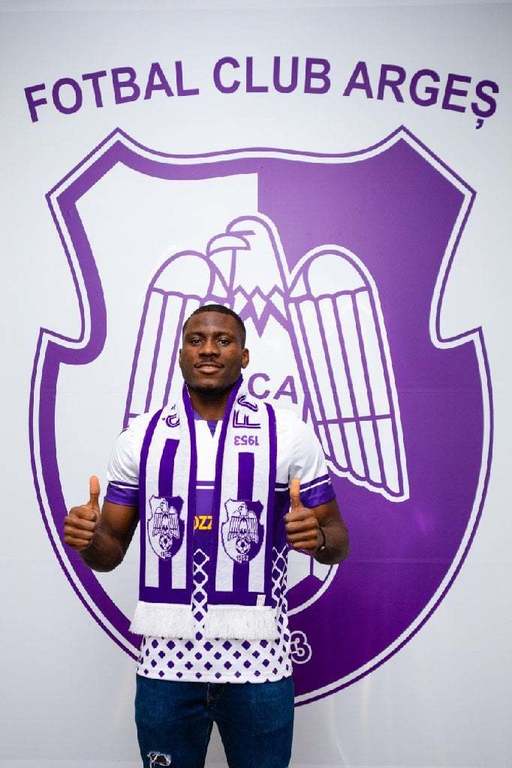 FC Argeş a transferat un atacant liberian de 21 de ani