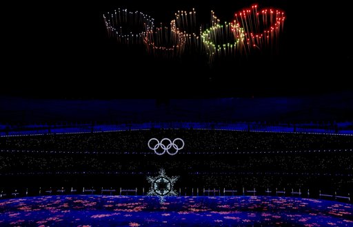 Jocurile Olimpice de iarnă de la Beijing s-au încheiat cu o ceremonie de peste o oră şi jumătate. China i-a transmis ştafeta Italiei - FOTO