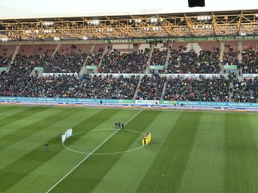 Bundesliga: Remiză pentru echipa de pe locul doi, Borussia Dortmund. Mesaj împotriva războiului