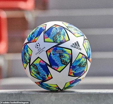 Adidas a suspendat contractul cu Federaţia Rusă de Fotbal