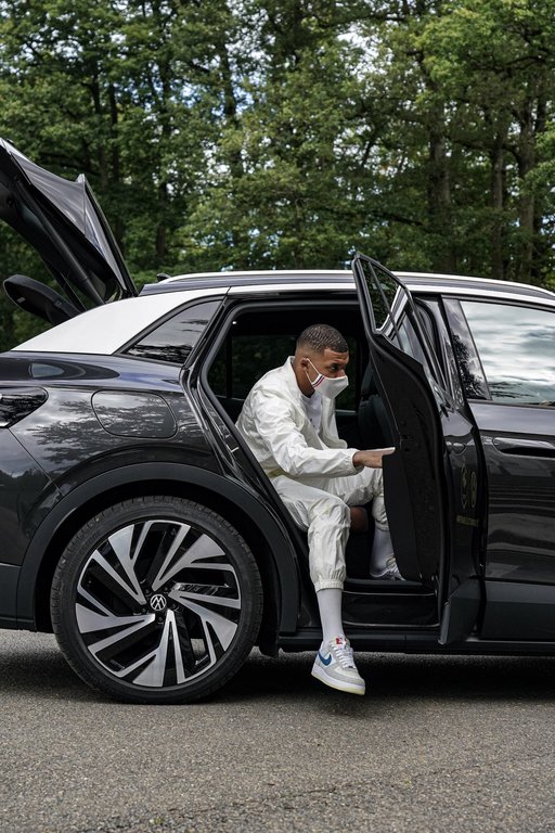 La 23 de ani, Kylian Mbappe nu are permis de conducere