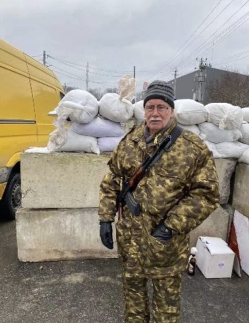 La 83 de ani, Giorgi Dzhangirian, fostul preşedinte al federaţiei de rugby din Ucraina, îşi apără ţara. Anunţul făcut de Octavian Morariu