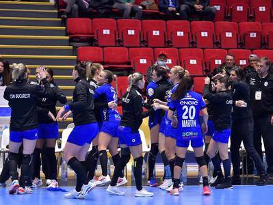 CSM Bucureşti - SCM Rm. Vâlcea, scor 32-19, în Liga Naţională de handbal feminin