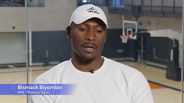 Un baschetbalist din NBA va construi un spital ca omagiu pentru tatăl său decedat
