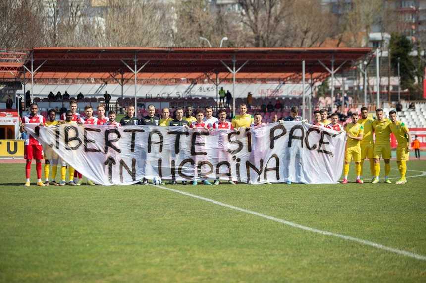 FC Dinamo a învins Zimbru Chişinău într-un meci amical. Echipele au intrat pe teren cu un mesaj de pace