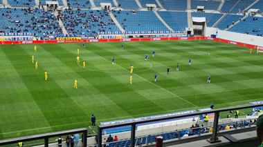 U Craiova 1948 - CS Mioveni, scor 1-1, în play-out-ul Ligii 1. Gazdele au jucat în inferioritate numerică aproape tot meciul şi au egalat pe final
