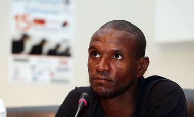 Cazul Eric Abidal se complică: Dovezile de rudenie între fostul fotbalist şi donatorul său de ficat sunt "incomplete"