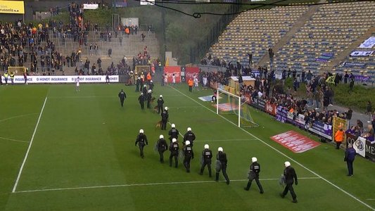 Meciul Union Saint-Gilloise - Beerschot, întrerupt definitiv în minutul 84 din cauza incidentelor