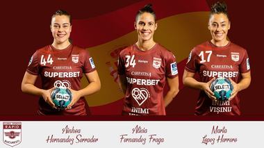Handbal: Alicia Fernandez, Ainhoa Hernandez şi Marta Lopez rămân la Rapid