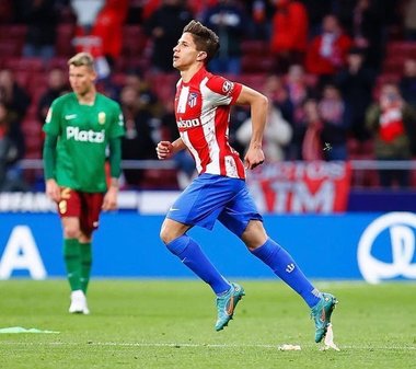 Giuliano Simeone a debutat la Atletico Madrid, echipă antrenată de tatăl său