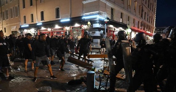 Incidente înainte de meciul OM - Feyenoord: 20 de persoane reţinute