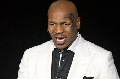 Mike Tyson nu va fi urmărit penal după ce a bătut un pasager care l-a deranjat într-un avion