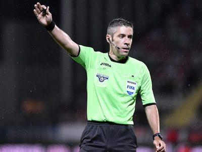 Radu Petrescu, arbitru la CFR Cluj - Universitatea Craiova