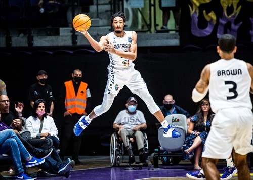Baschet: U BT Cluj - FC Argeş Piteşti, scor 98-73, în primul meci al seriei din semifinalele Ligii Naţionale