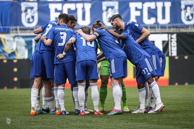U Craiova 1948 a activat clauzele de  prelungire a contractelor mai multor jucători şi i-a propus un nou acord lui Napoli