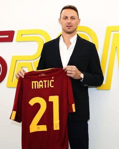 Nemanja Matic la AS Roma. Sârbul va fi antrenat a treia oară de Jose Mourinho 