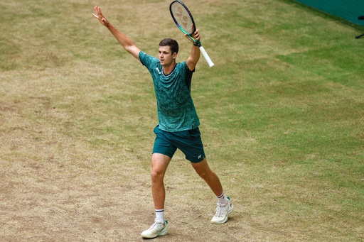 Polonezul Hubert Hurkacz va dona 100 de euro pentru Ucraina la fiecare as pe care îl va reuşi la Wimbledon
