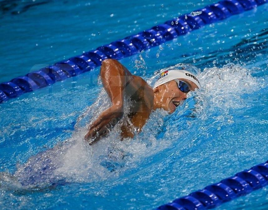 Argint pentru ştafeta combinată a României de 4x100 m liber, la CE de nataţie pentru juniori. Este a treia medalie pentru David Popovici