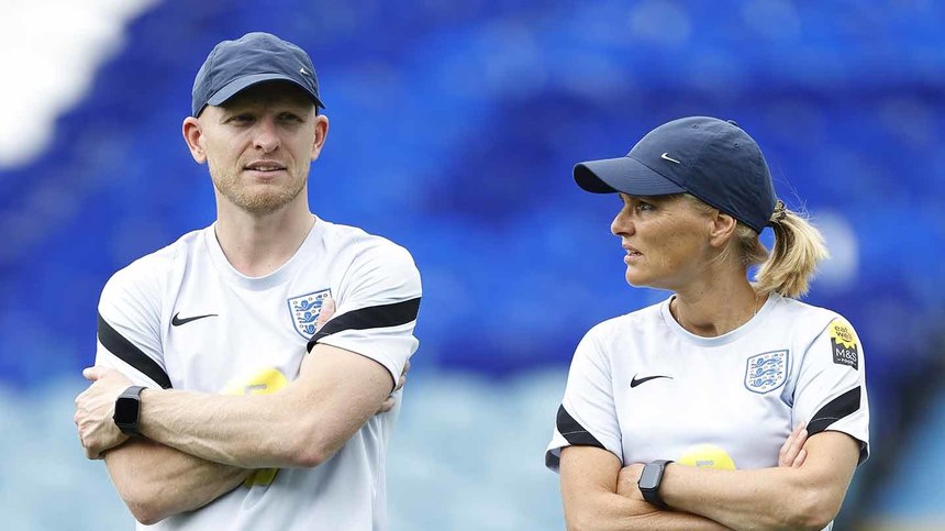 Sarina Wiegman, antrenoarea echipei feminine a Angliei, a fost testată pozitiv cu covid-19. Naţionala participă la Euro-2022
