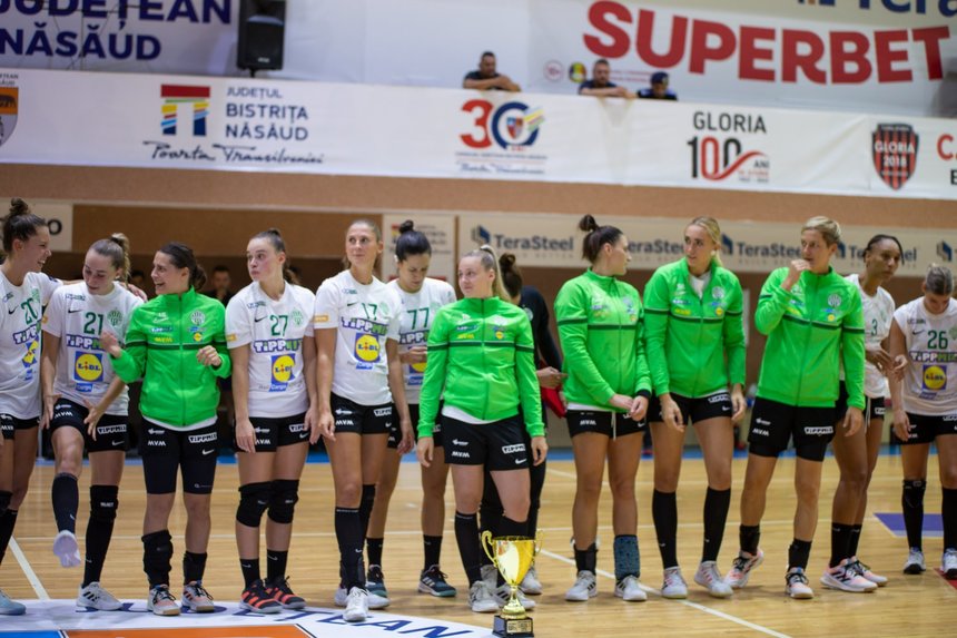 Handbal: FTC Budapesta a câştigat turneul amical de la Bistriţa, după finala cu Metz Handball 