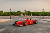 Un monopost cu care Michael Schumacher a fost neînvins în 1998 a fost vândut la licitaţie cu 6,2 milioane de dolari. Altă maşină a fost însă achiziţionată cu 22 milioane de dolari