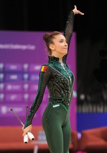 Gimnastică ritmică: Annaliese Drăgan, locul 7 în finală la măciuci, la World Challenge Cup, de la Cluj-Napoca