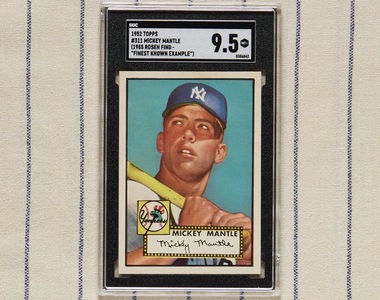 Un cartonaş de baseball cu Mickey Mantle a fost vândut la licitaţie cu 12,6 milioane de dolari
