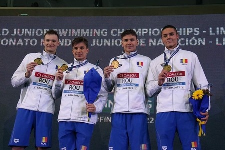 Premierul Nicolae Ciucă: David Popovici şi întreaga echipă de aur a nataţiei au strălucit la Lima şi au purtat pe umerii performanţei tricolorul românesc
