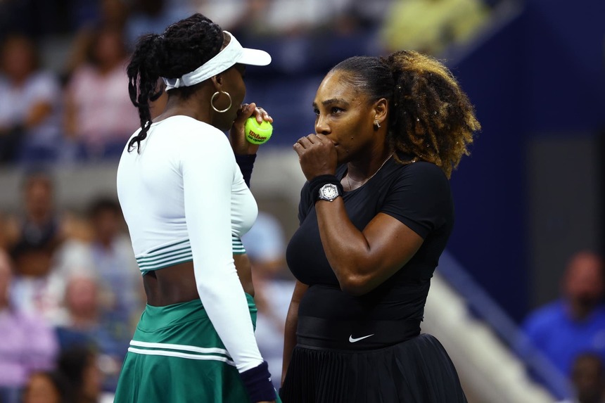 US Open: Surorile Williams au fost eliminate în primul tur la dublu