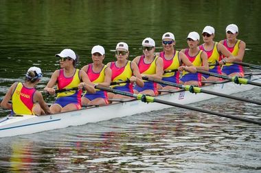 Premierul a transmis felicitări canotorilor români: Tricolorul românesc este din nou onorat în competiţiile internaţionale 