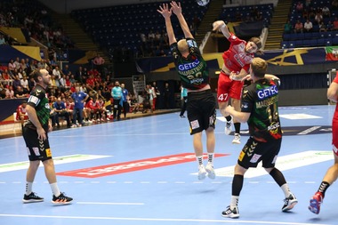 Handbal masculin: Dinamo Bucureşti - SC Magdeburg, scor 28-30, în primul meci din grupa A a Ligii Campionilor