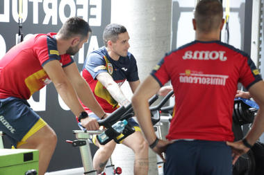 Stanciu, primul tricolor ajuns în cantonamentul naţionalei. El se în perioada de refacere după o accidentare suferită la echipa de club