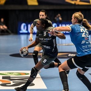 Handbal feminin: CSM Bucureşti, victorie confortabilă cu Brest Brestagne Handball în Liga Campionilor
