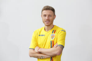 Bogdan Mitrea, convocat în locul lui Vlad Chiricheş la echipa naţională