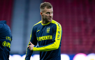 Căpitanul naţionalei de fotbal a Ucrainei face un apel ca Rusia să fie izolată complet din sportul profesionist. “Este o ţară de terorişti”, spune Iarmolenko