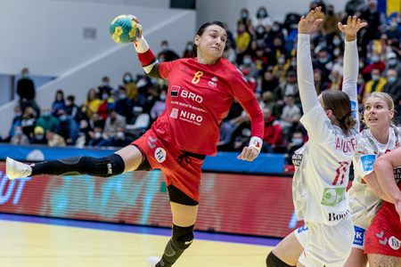 Handbal feminin: România, remiză cu Austria la Trofeul Carpaţi, de la Bistriţa