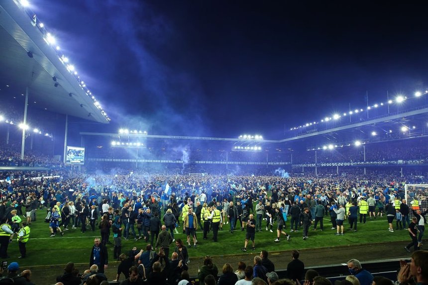 Clubul Everton a fost amendat cu 300.000 de lire sterline din cauza suporterilor