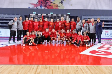 Handbal feminin: România a învins Spania, scor 25-23, şi a câştigat Trofeul Carpaţi