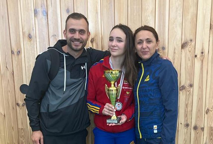 Scrimă: Amalia Covaliu a câştigat medalia de argint la Budapesta
