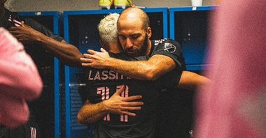 Higuian a jucat ultimul meci al carierei - VIDEO - 
