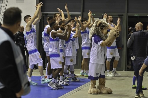 Baschet masculin: SCM Craiova, a treia victorie şi este lider în grupa H din FIBA Europe Cup