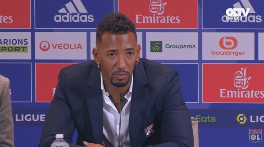 Fotbal: Jerome Boateng, amendat cu 1,2 milioane de euro pentru că şi-a agresat fosta parteneră