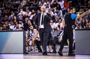 Baschet: Mihai Silvăşan, antrenorul campioanei U BT Cluj, acceptat ca membru în Euroleague Head Coaches Board