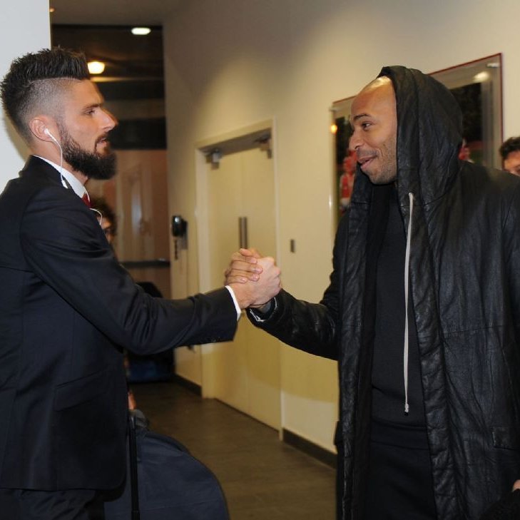 Olivier Giroud a egalat recordul de goluri al lui Thierry Henry